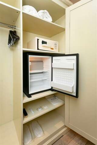 Гостиница Филипп Новоселово Стандартный номер с кроватью размера "queen-size"-6