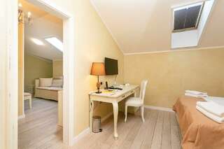 Гостиница Филипп Новоселово Двухкомнатный Семейный номер-9