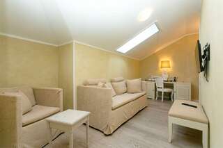 Гостиница Филипп Новоселово Двухкомнатный Семейный номер-7