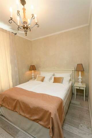 Гостиница Филипп Новоселово Стандартный номер с кроватью размера "queen-size"-9